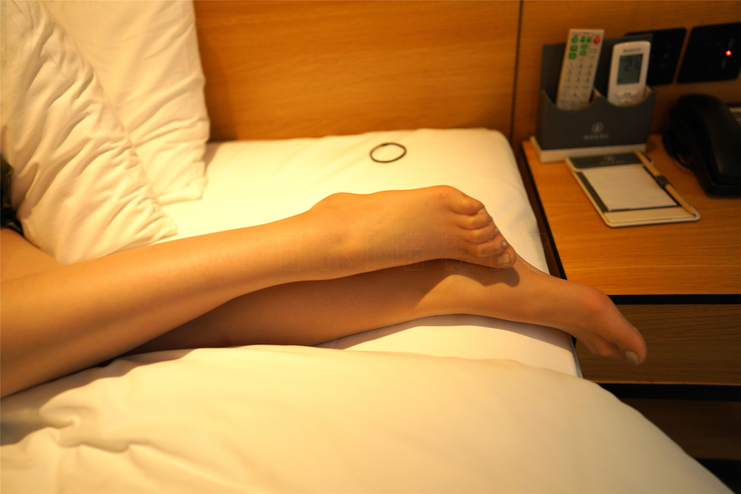 KittyWawa袜小喵  KT185《斩男高叉裙》